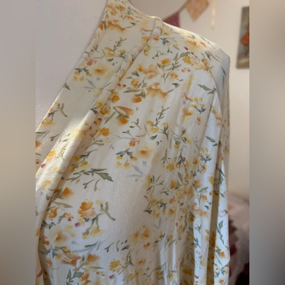 Yellow Floral Kimono Robe soft surroundings - Picture 7 of 8